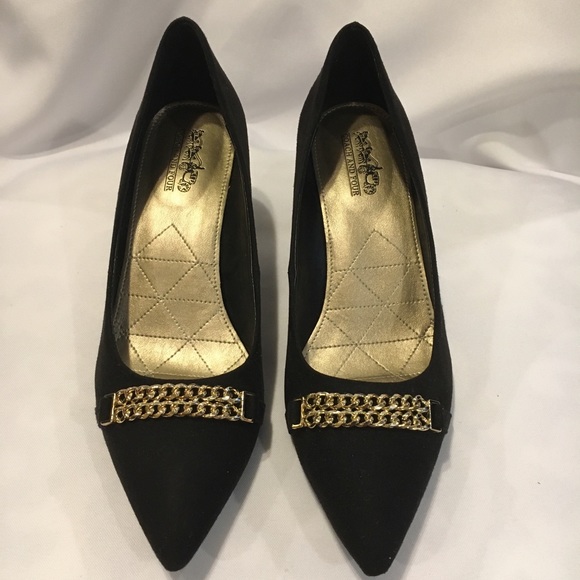 Coach and Four 3” Heel Pumps w/Front Embellishment - Picture 7 of 7